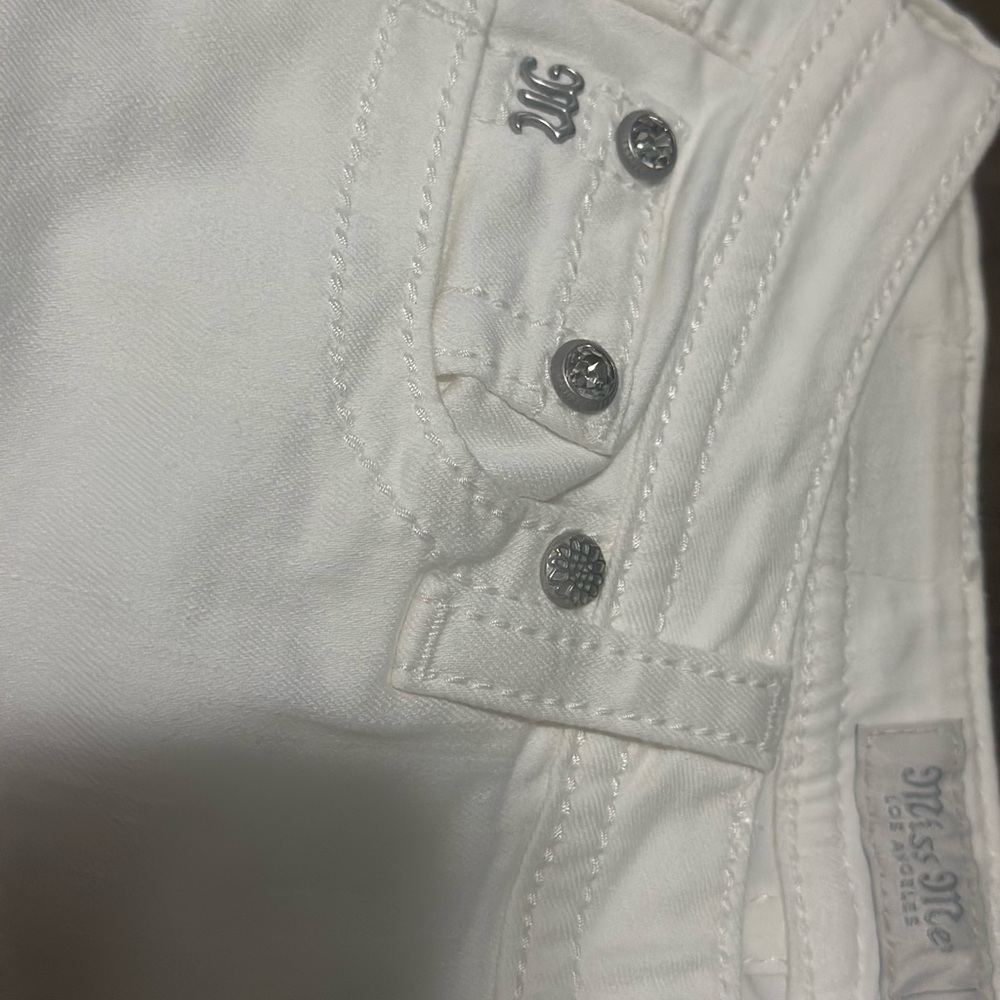 Miss Me White Straight Leg Jeans with Embellishments women size 25 - Picture 10 of 10